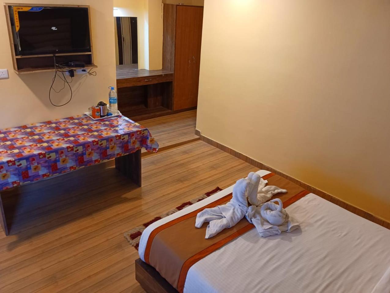 Royal Villa Beach Resort Govind Nagar Esterno foto